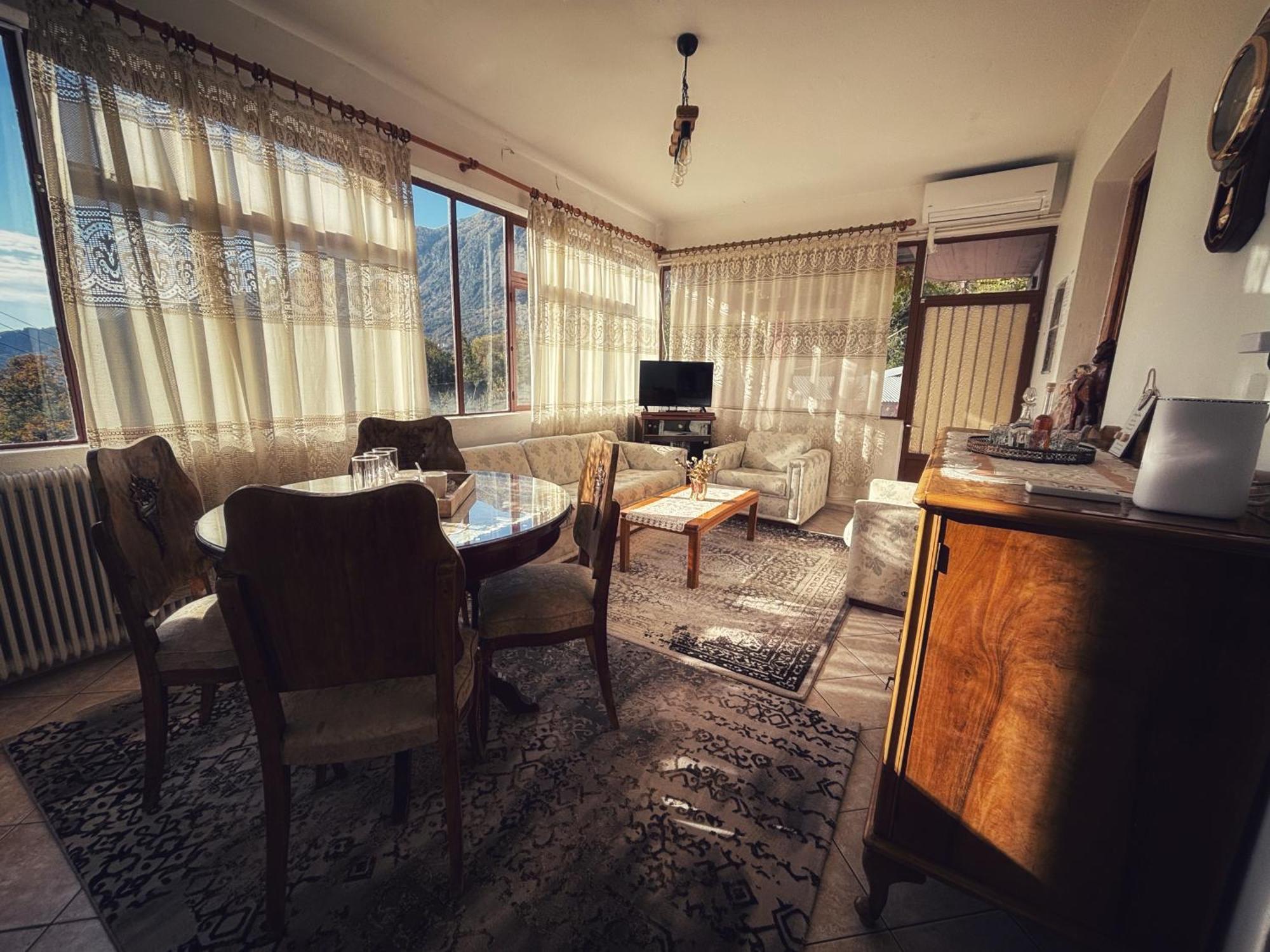 Georgaras Accommodation Platanoussa Eksteriør bilde
